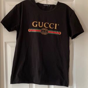 *Non Authentic* Gucci T-Shirt (Large)